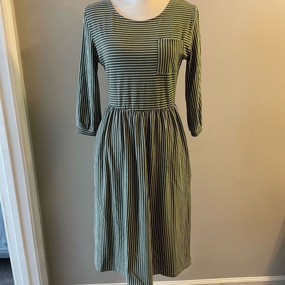 Merokeety Dresses & Skirts - Merokeety Long Sleeve Striped Dress